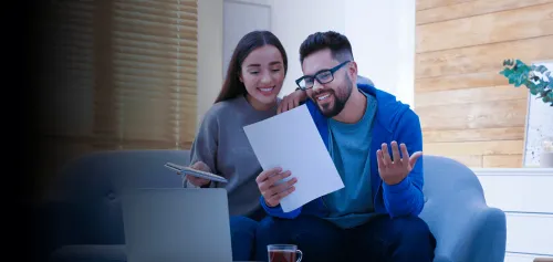 Quitar dívidas ou guardar dinheiro: o que vale mais a pena?